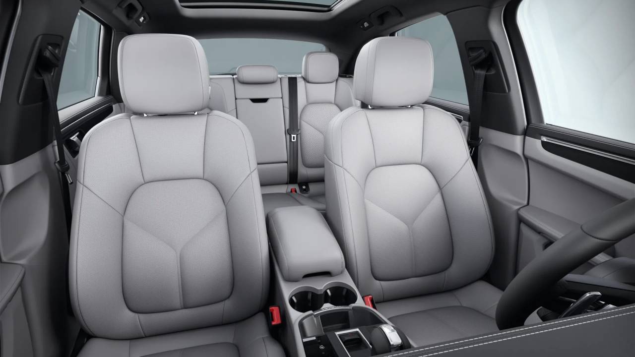 2026 Porsche Macan Base photo 11