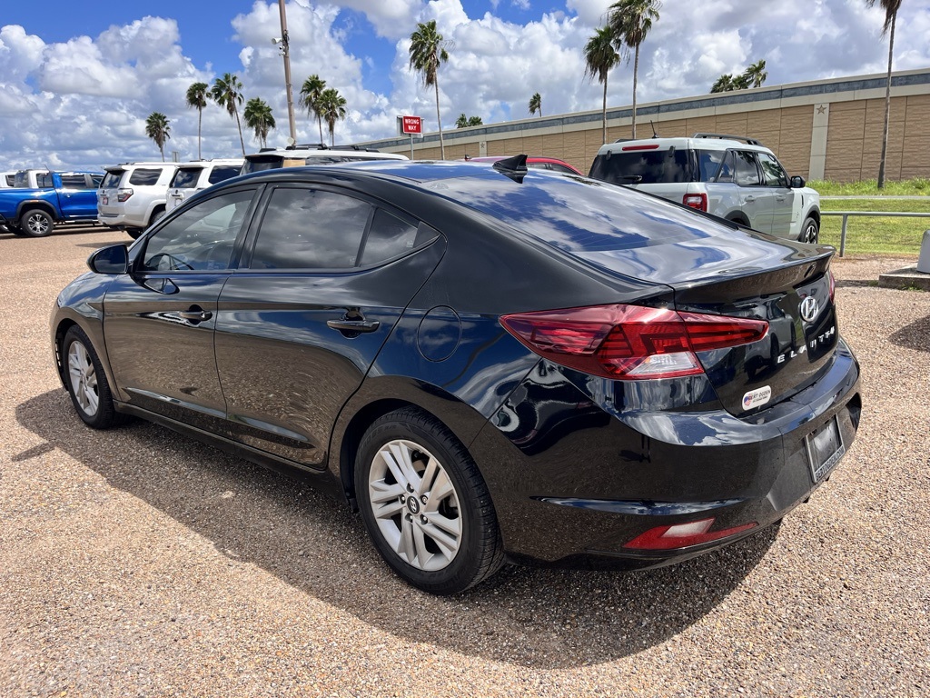 2020 Hyundai Elantra SEL photo 6