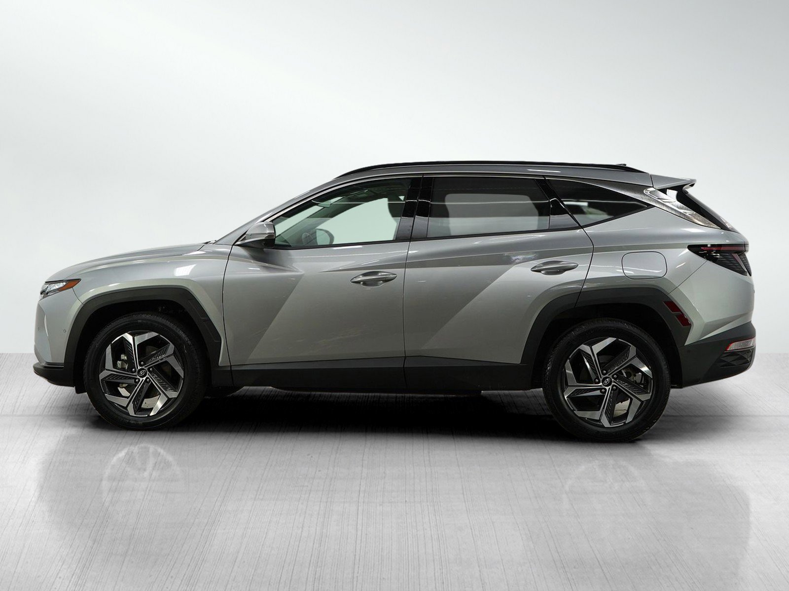 Used 2022 Hyundai Tucson Limited with VIN 5NMJECAE0NH078075 for sale in Minneapolis, Minnesota