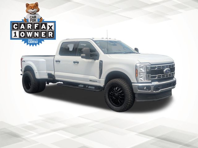 2024 Ford F-350 XLT photo 2