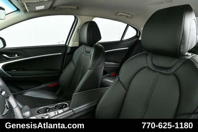 2025 Genesis G70 2.5T photo 13