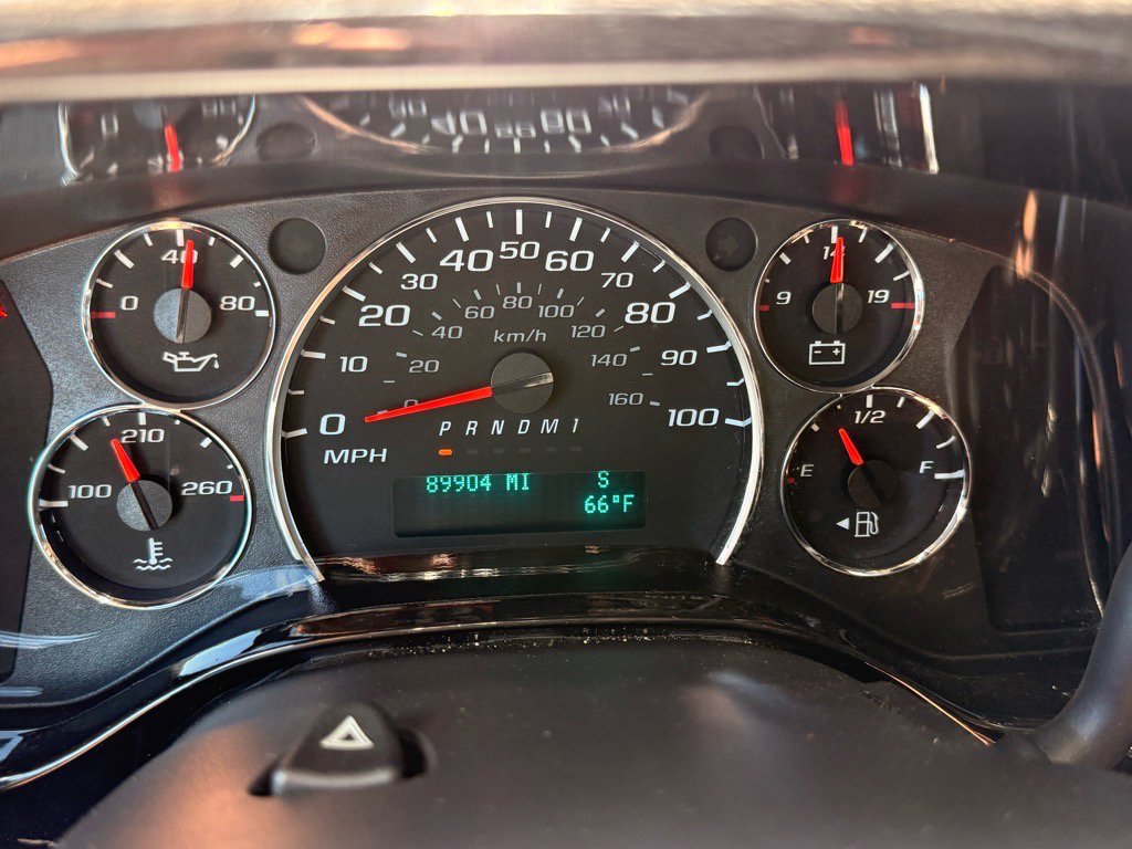 2016 Chevrolet Express 2500 Work Van Cargo photo 34