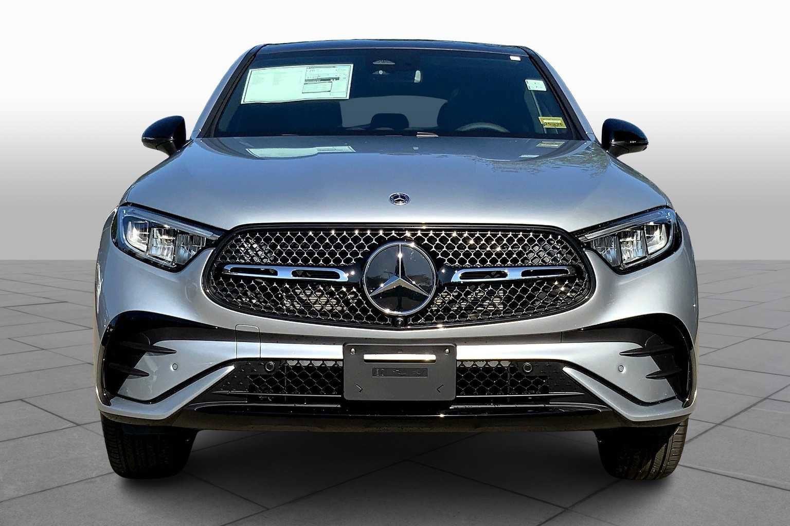 2026 Mercedes Benz GLC 300 4MATIC photo 3