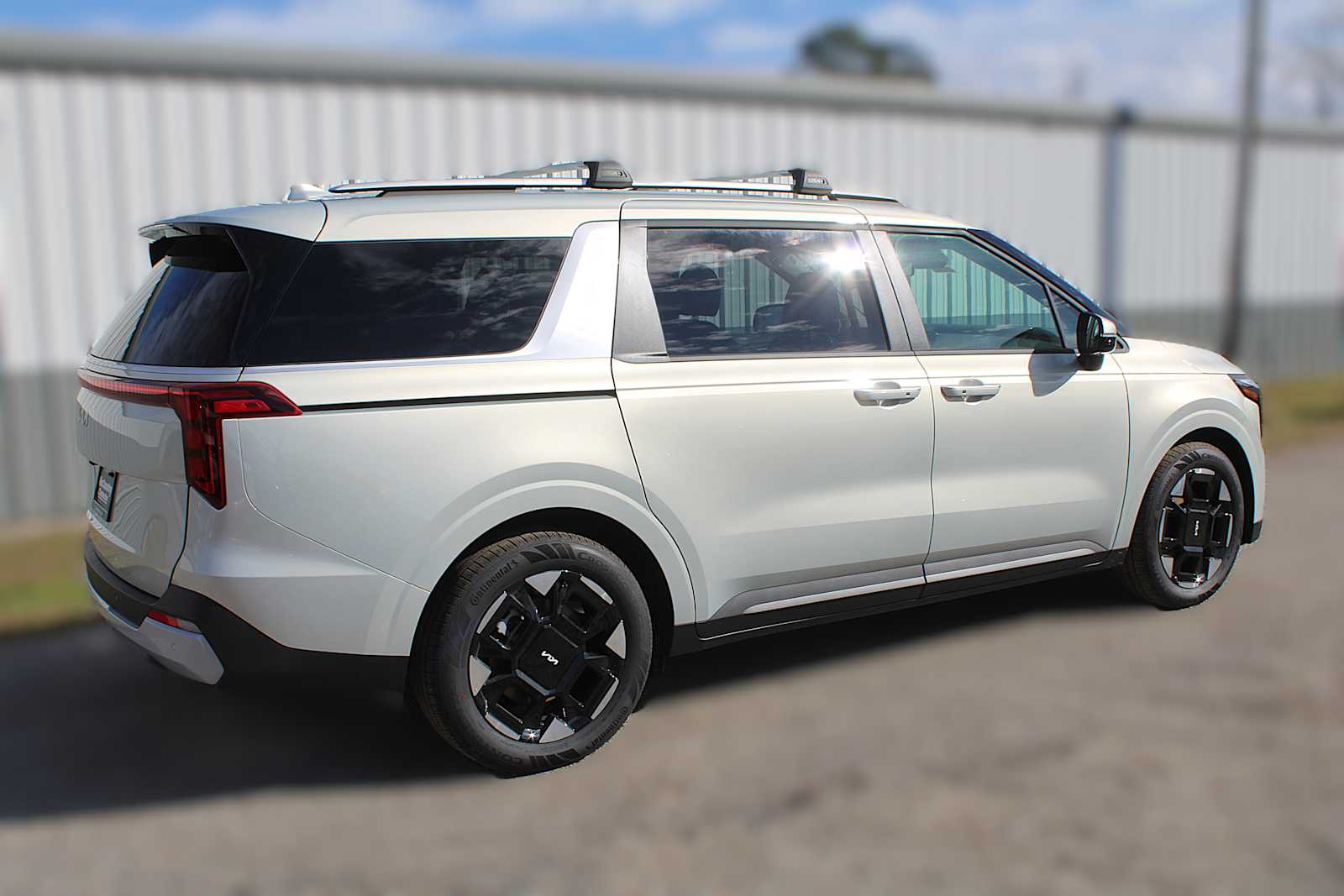 2025 Kia Carnival EX photo 6