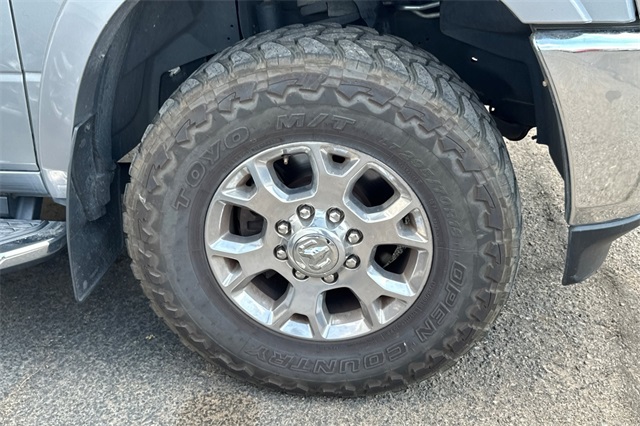 2020 Ram 3500 Laramie photo 15