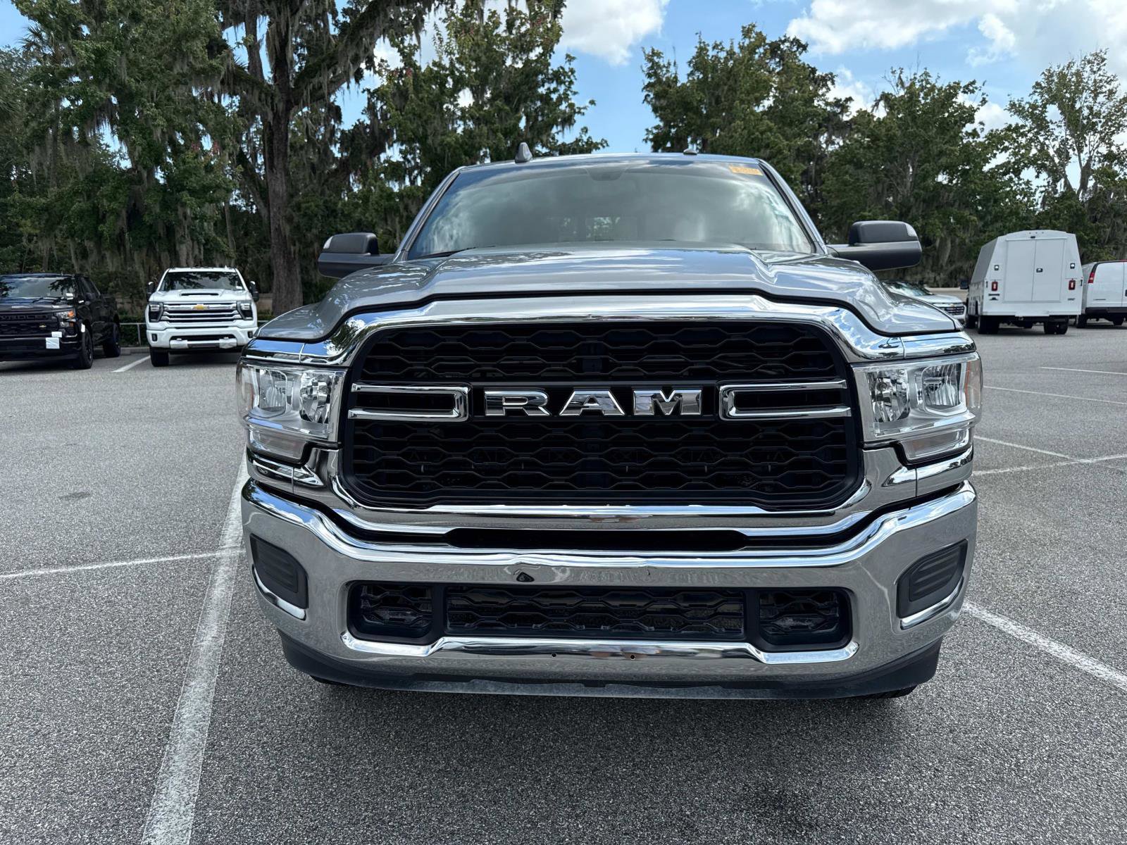 2022 Ram 2500 Tradesman photo 7