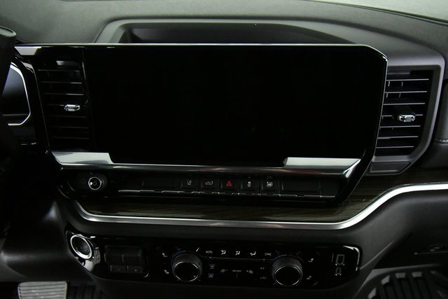 2026 Chevrolet Silverado 2500HD LT photo 3