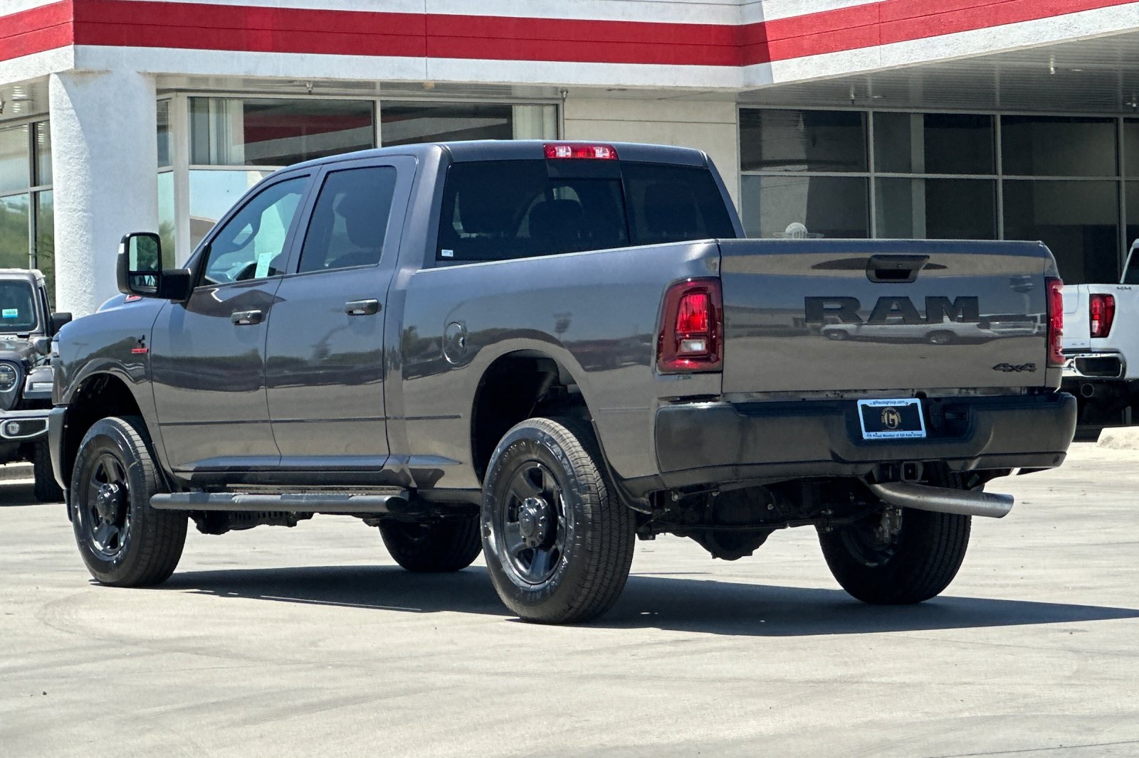 2025 Ram 2500 Tradesman photo 4