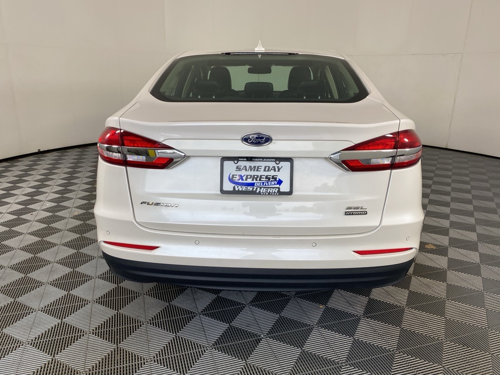 2020 Ford Fusion Hybrid SEL photo 8