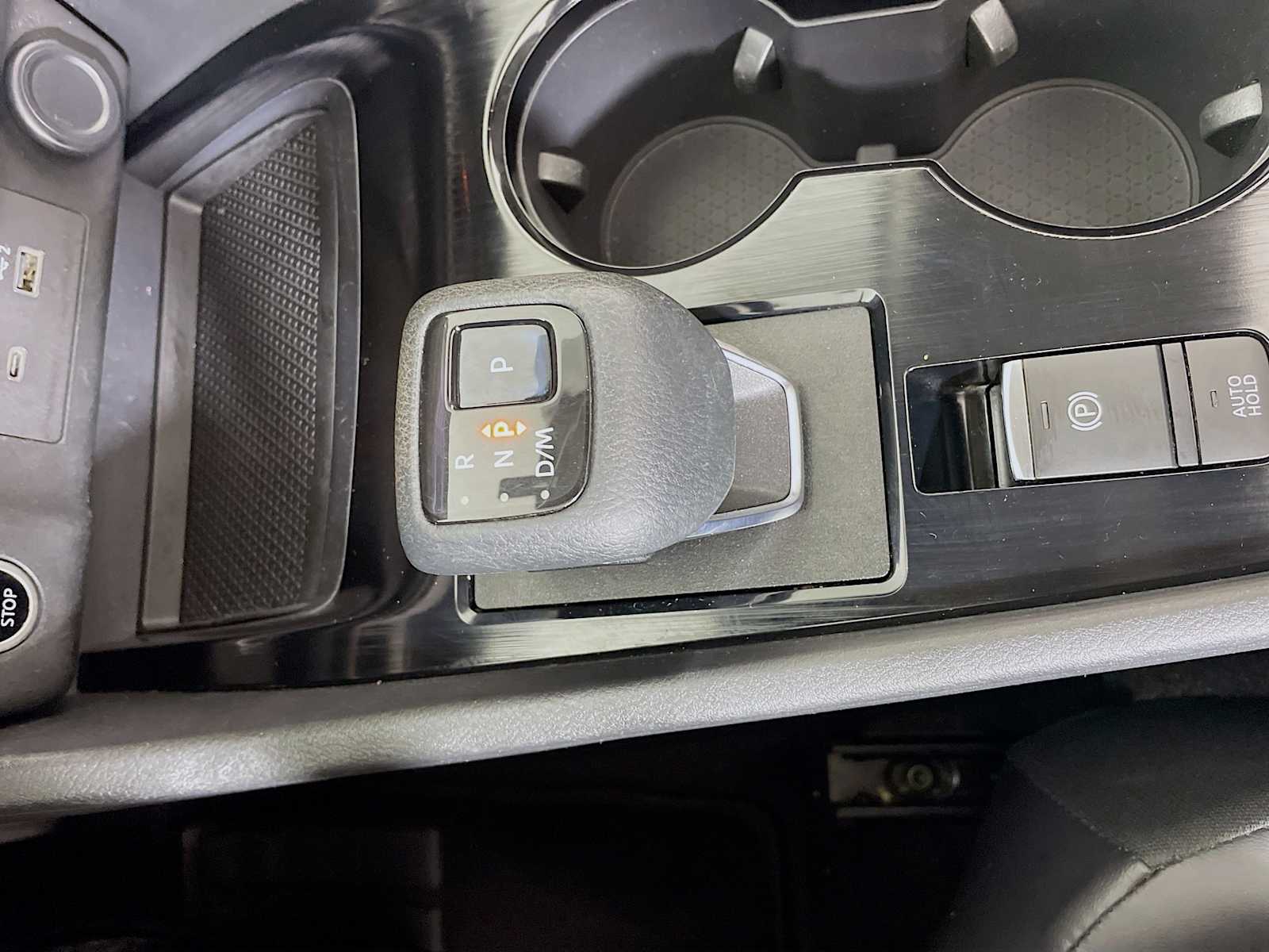 2021 Nissan Rogue SV photo 13