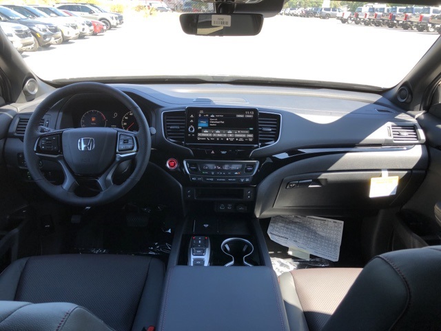 2025 Honda Ridgeline Black Edition photo 13