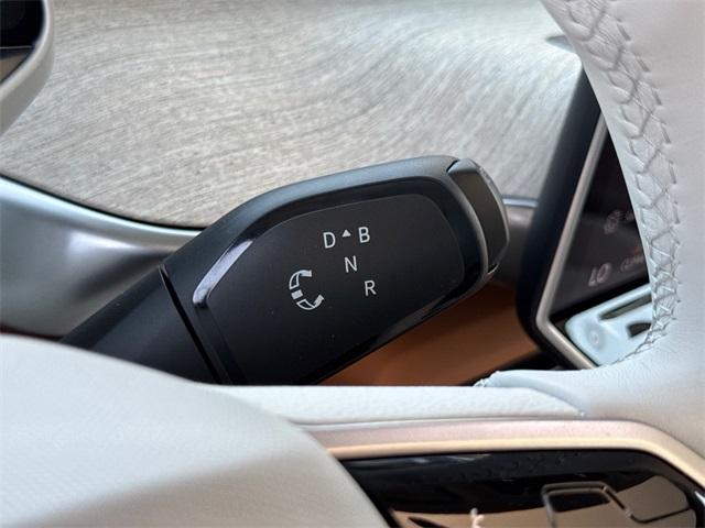 2025 Volkswagen ID. Buzz Pro Plus photo 29