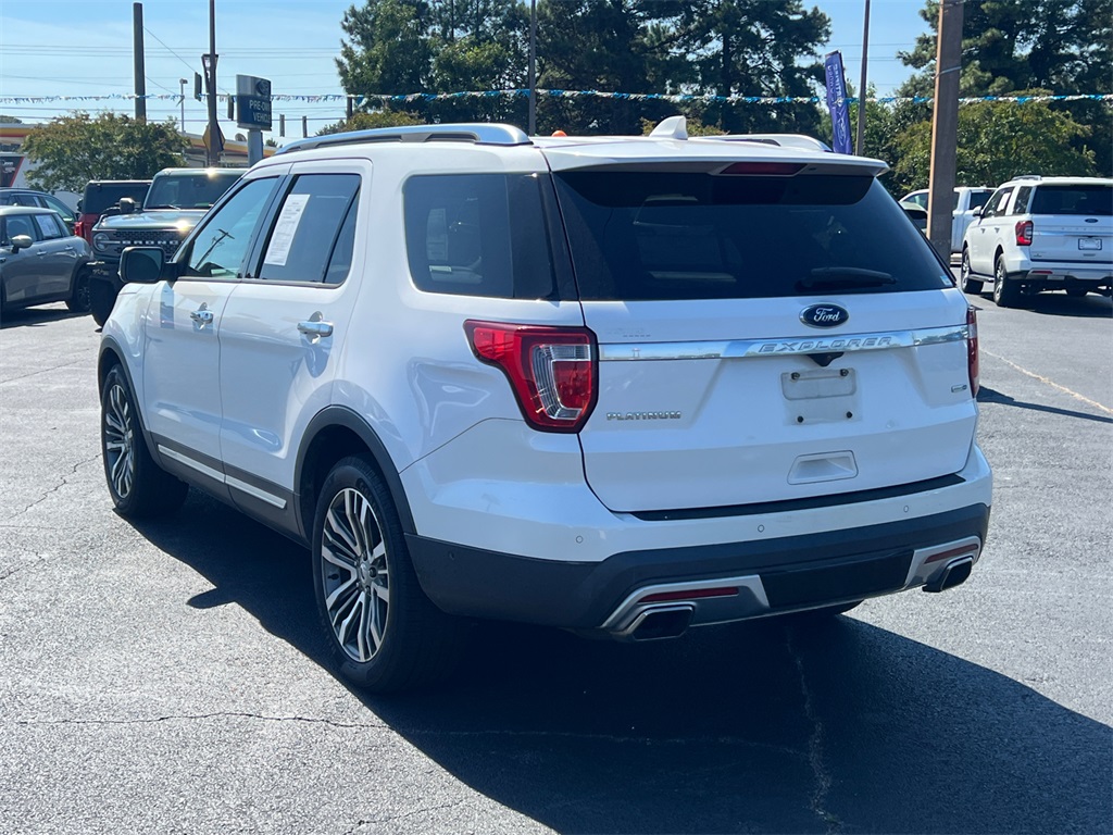 2017 Ford Explorer Platinum photo 4