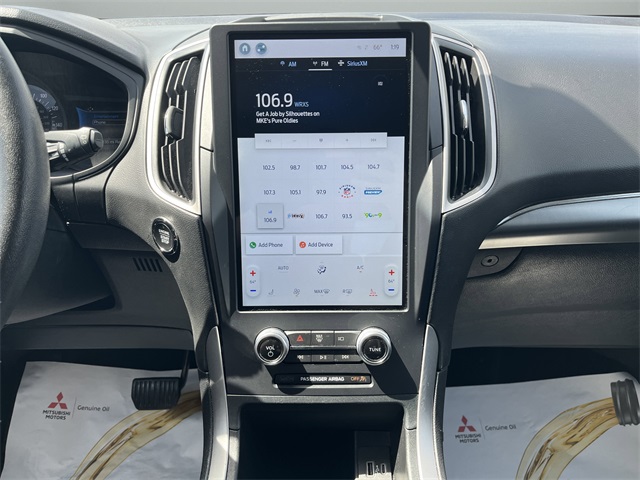 2022 Ford Edge SEL photo 17