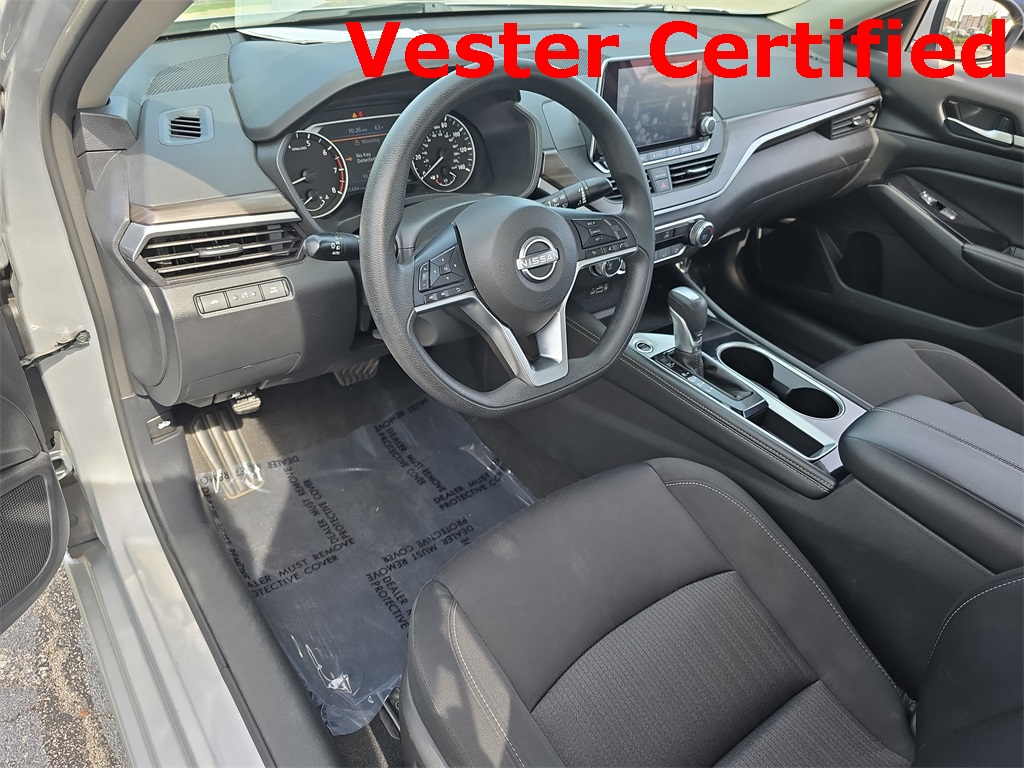 2023 Nissan Altima 2.5 SV photo 14