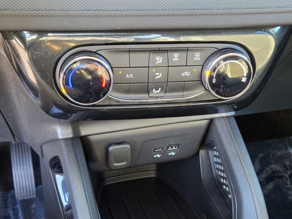 2024 Chevrolet Trailblazer LT photo 19