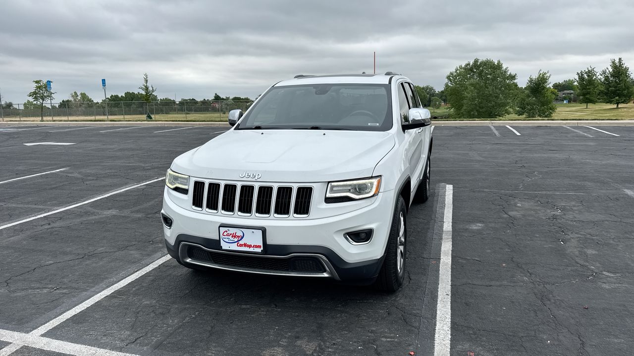Used 2016 White Jeep LIMITED image 1