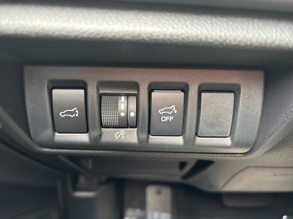 2025 Subaru Outback Onyx Edition photo 22