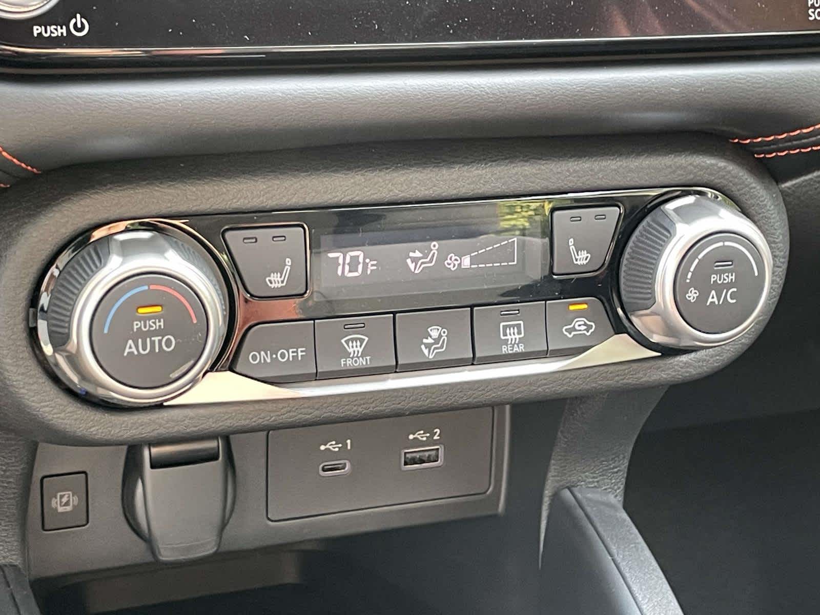 2025 Nissan Versa SR photo 20