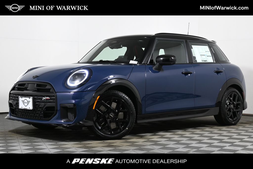 2026 MINI Hardtop S's photo