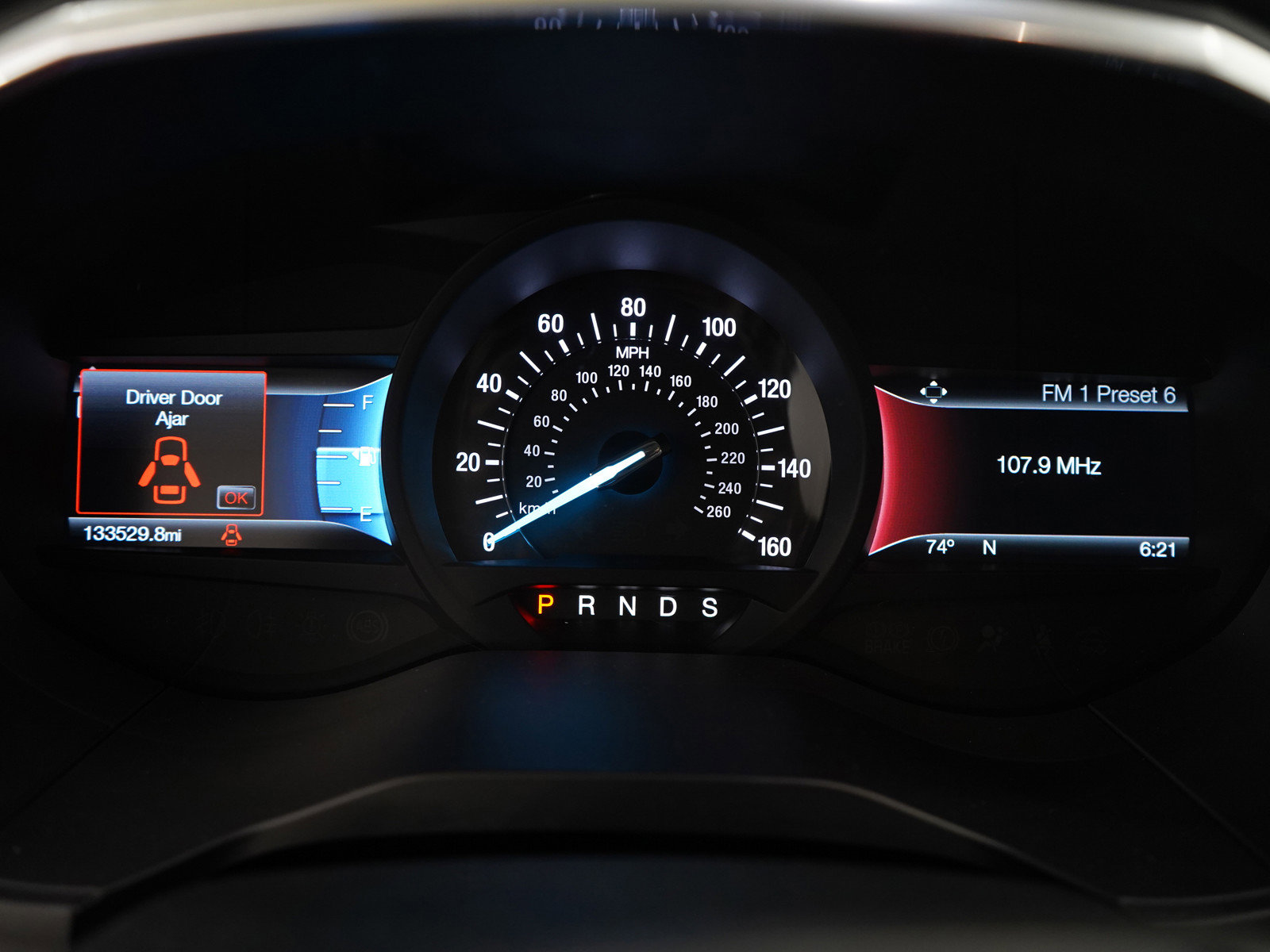 2017 Ford Edge Titanium photo 24
