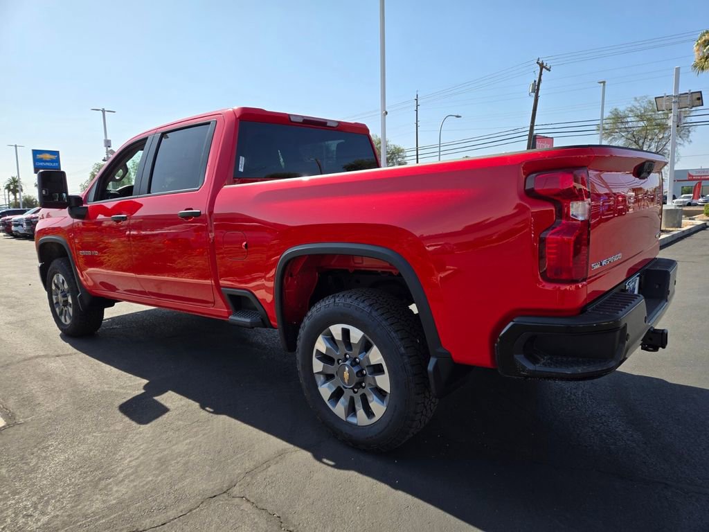 2025 Chevrolet Silverado 2500HD Custom photo 3