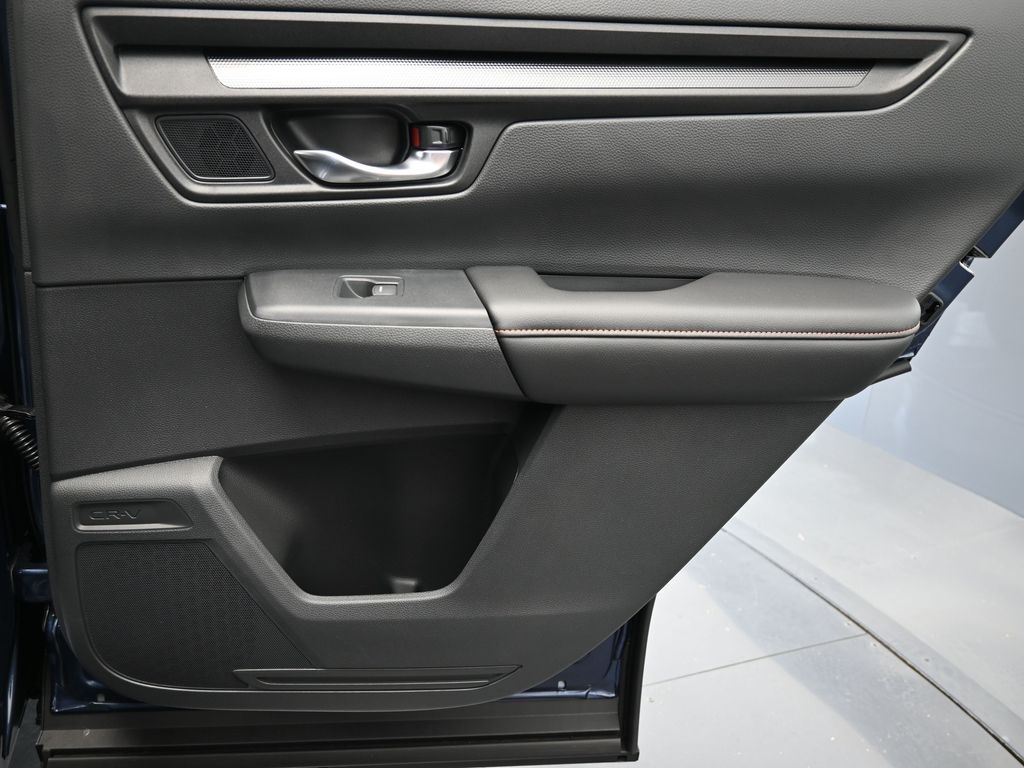 2026 Honda CR-V Hybrid Sport-L photo 35