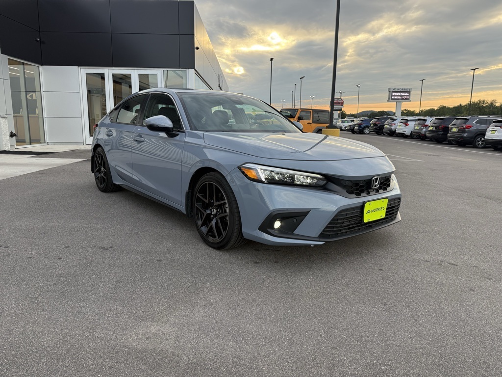 2022 Honda Civic Hatchback Sport Touring photo 5