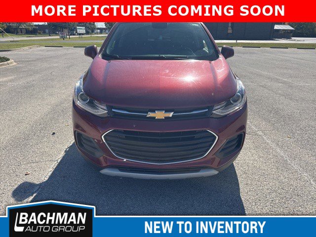 2021 Chevrolet Trax LT photo 2