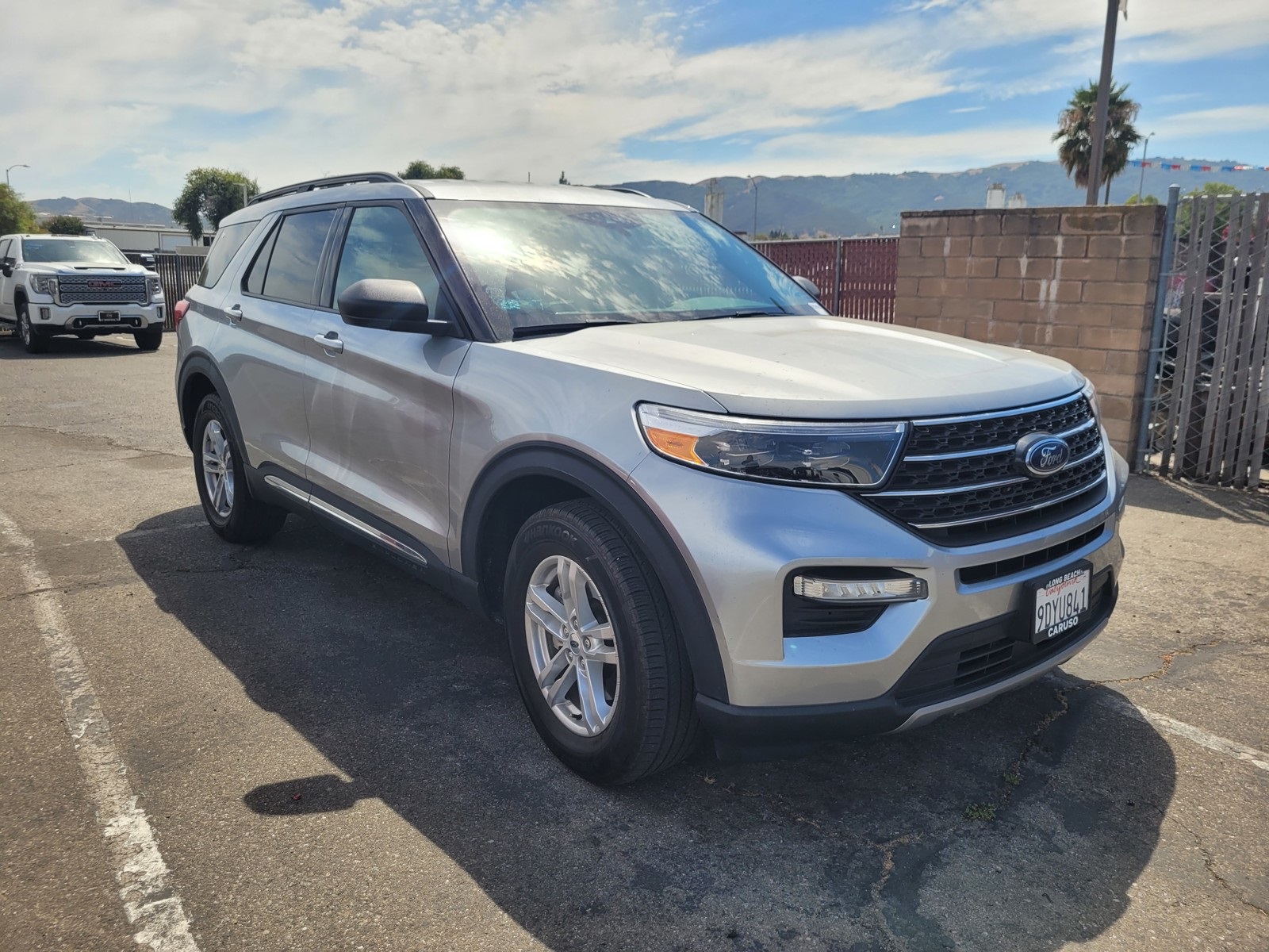 2022 Ford Explorer XLT photo 2