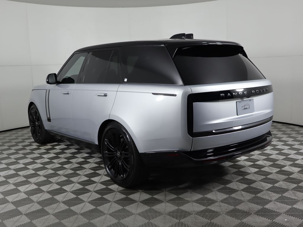 2025 Land Rover Range Rover SE photo 7