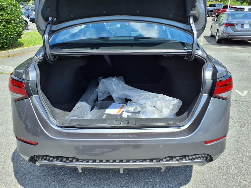 2025 Nissan Sentra S photo 12