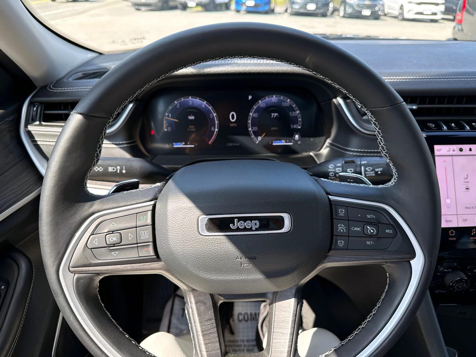 2022 Jeep Grand Cherokee Limited photo 14