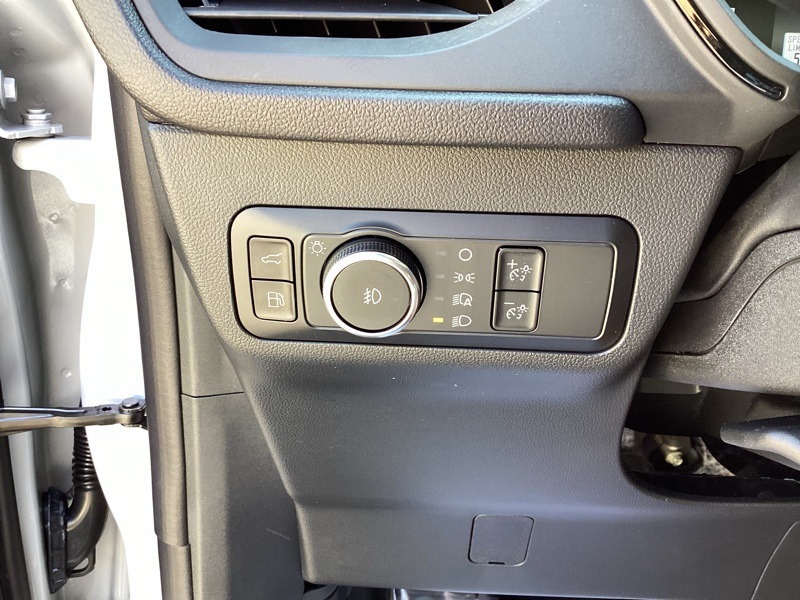 2025 Ford Escape Hybrid ST-Line Select photo 32