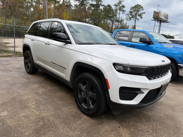 2024 Jeep Grand Cherokee Altitude's photo