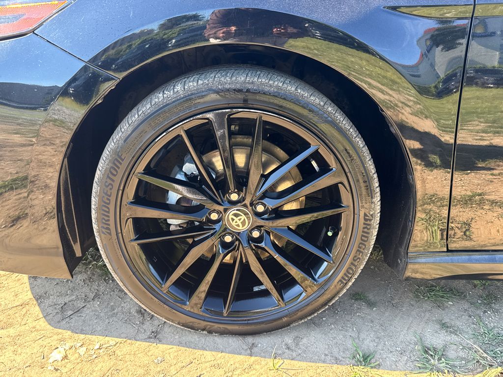 2021 Toyota Camry XSE photo 9