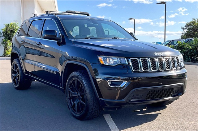 Used 2018 Jeep Grand Cherokee Laredo E with VIN 1C4RJFAG3JC113167 for sale in Kahului, HI