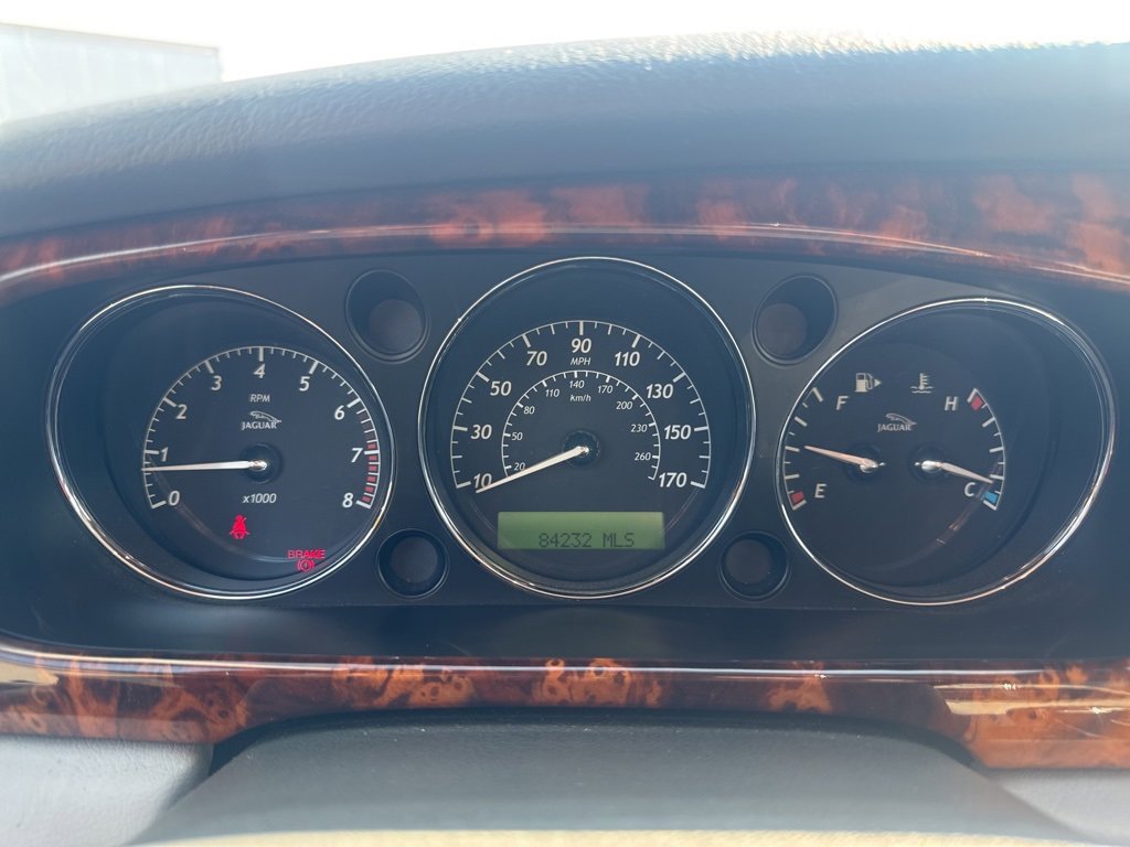 2004 Jaguar XJ XJ8 photo 23