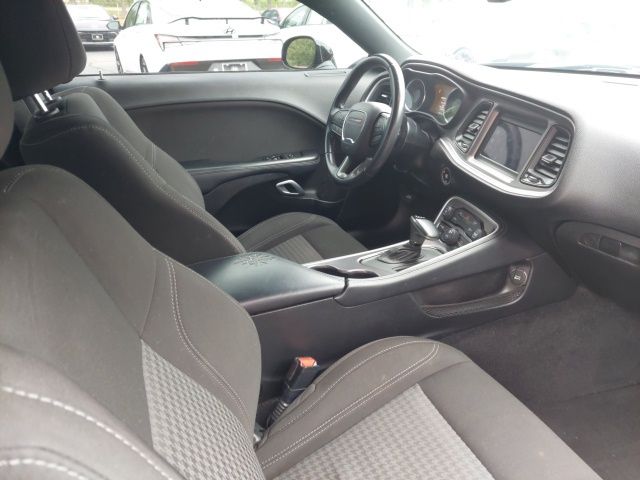 2021 Dodge Challenger SXT photo 13
