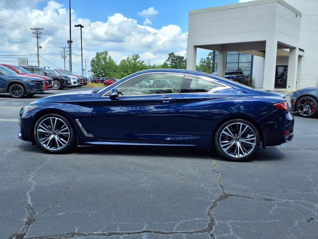 2022 Infiniti Q60 Luxe photo 18