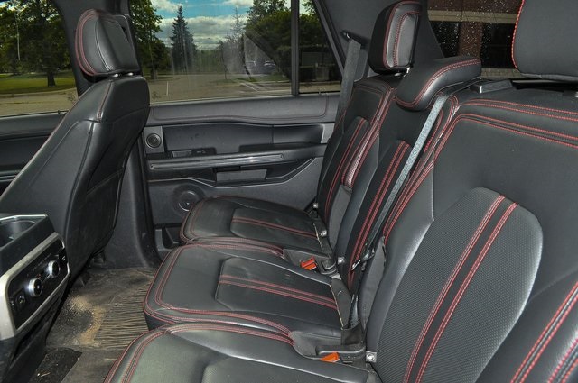 2022 Ford Expedition Limited photo 14