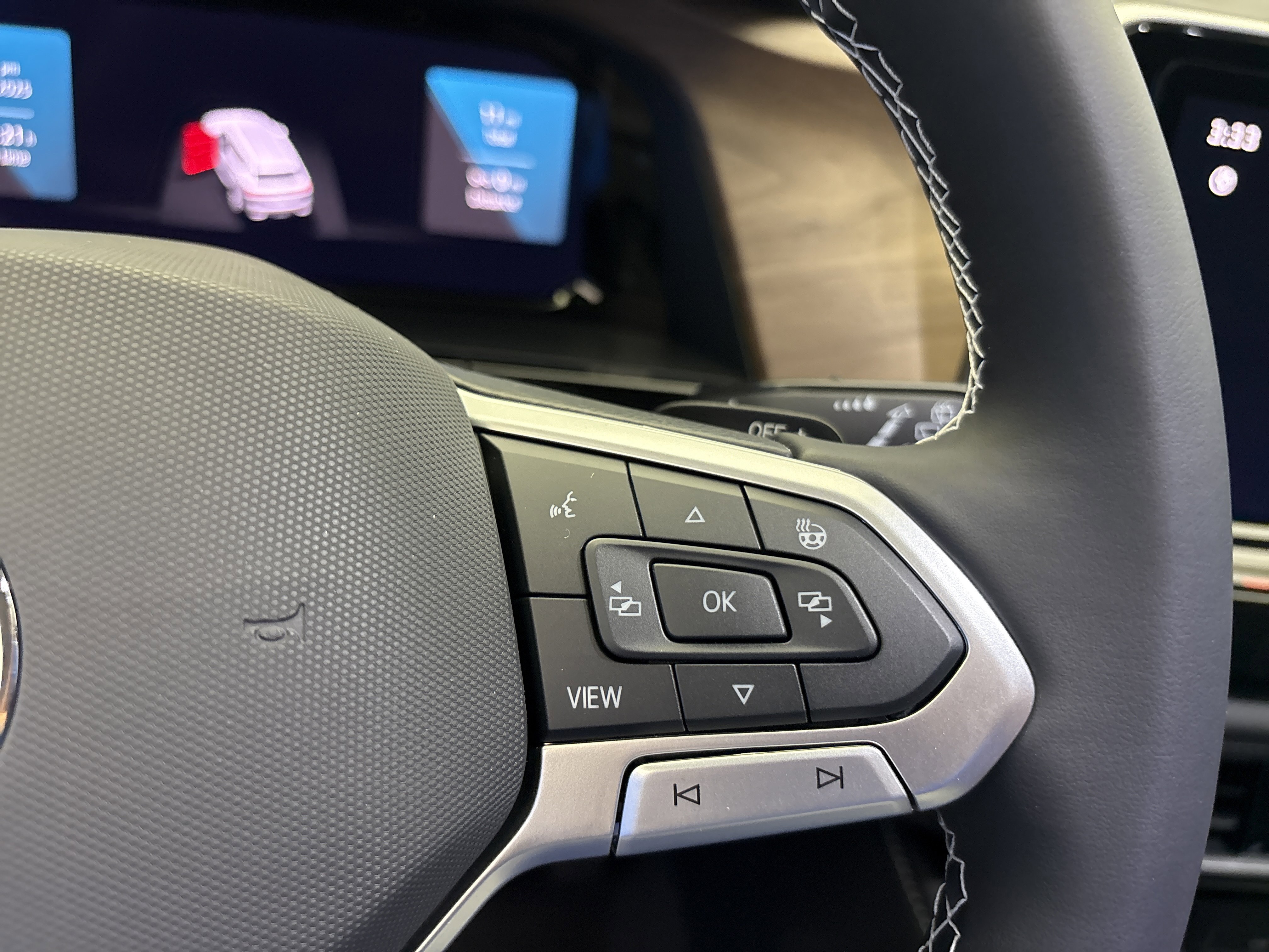 2026 Volkswagen Atlas SE Technology photo 7