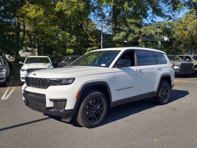 2025 Jeep Grand Cherokee Altitude X photo 2