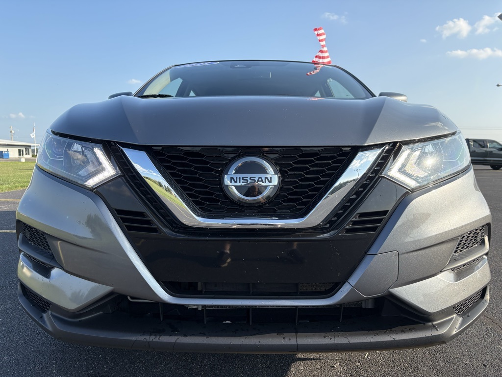 2021 Nissan Rogue Sport S photo 2