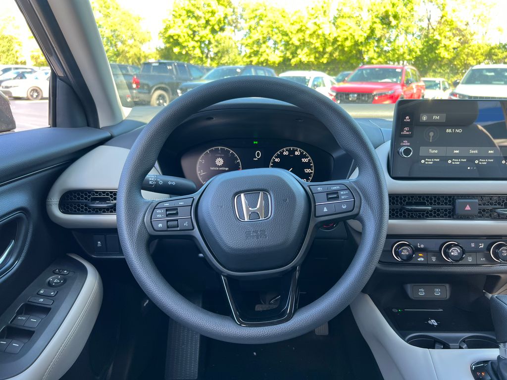 2026 Honda HR-V LX photo 9