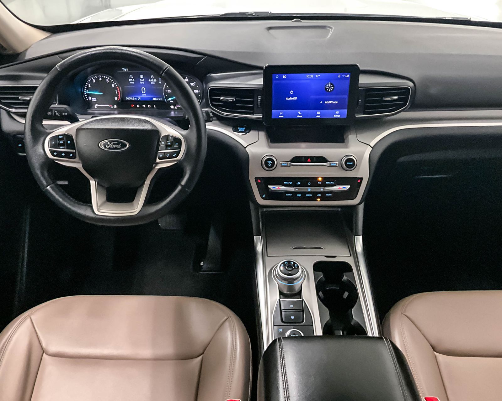 2023 Ford Explorer XLT Sport photo 12