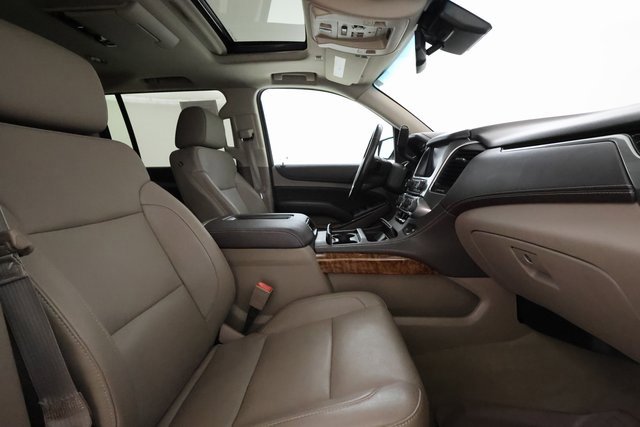 2015 Chevrolet Suburban LTZ photo 27