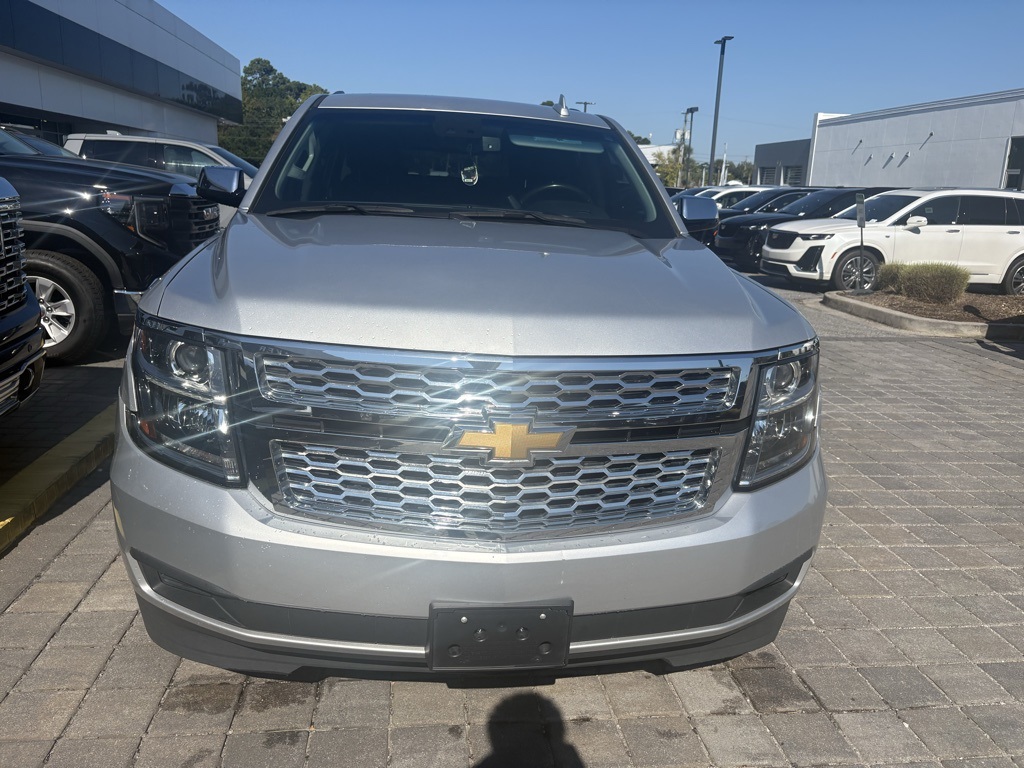 2019 Chevrolet Tahoe LT photo 2