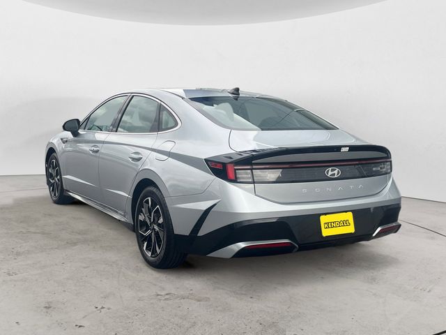 2024 Hyundai Sonata SEL photo 3