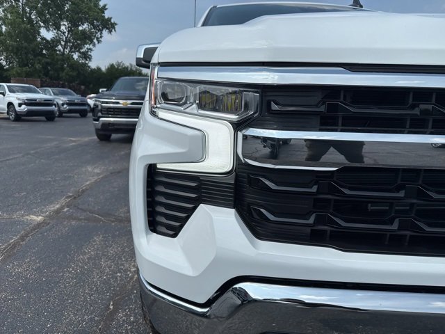 2026 Chevrolet Silverado 1500 LT photo 9